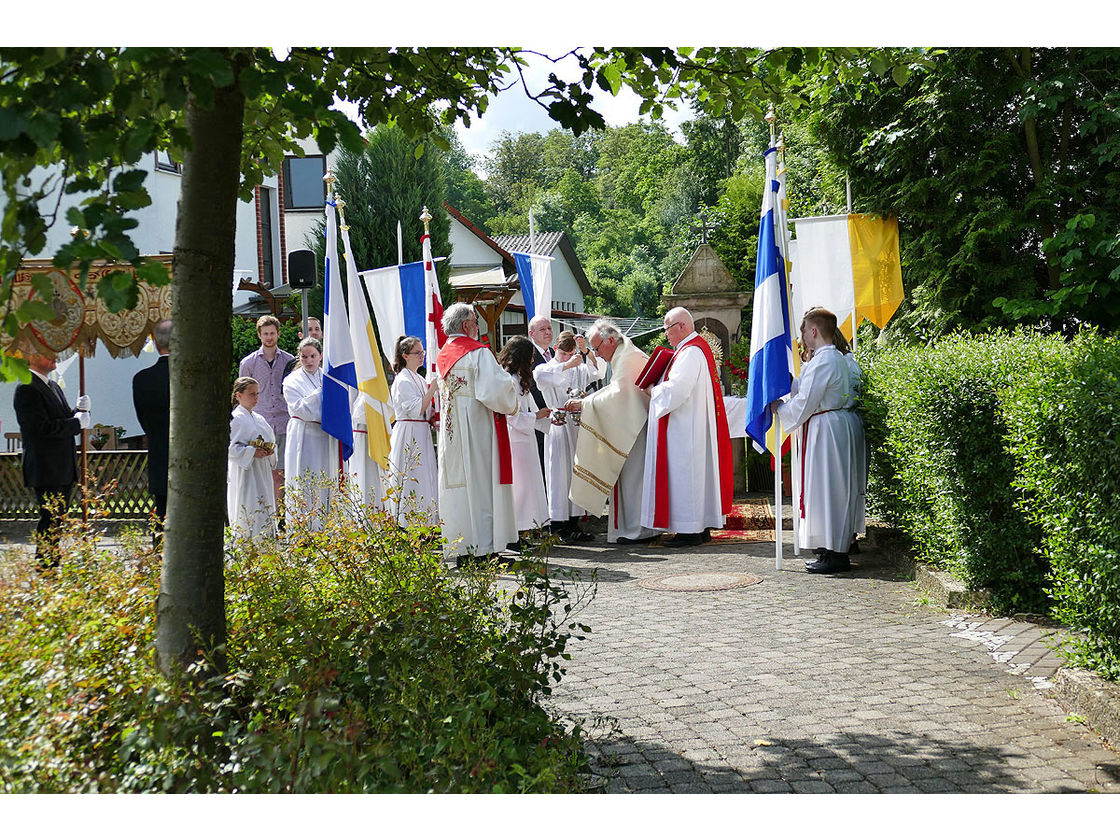 Bittprozession am Pfingstmontag (Foto: Karl-Franz Thiede)